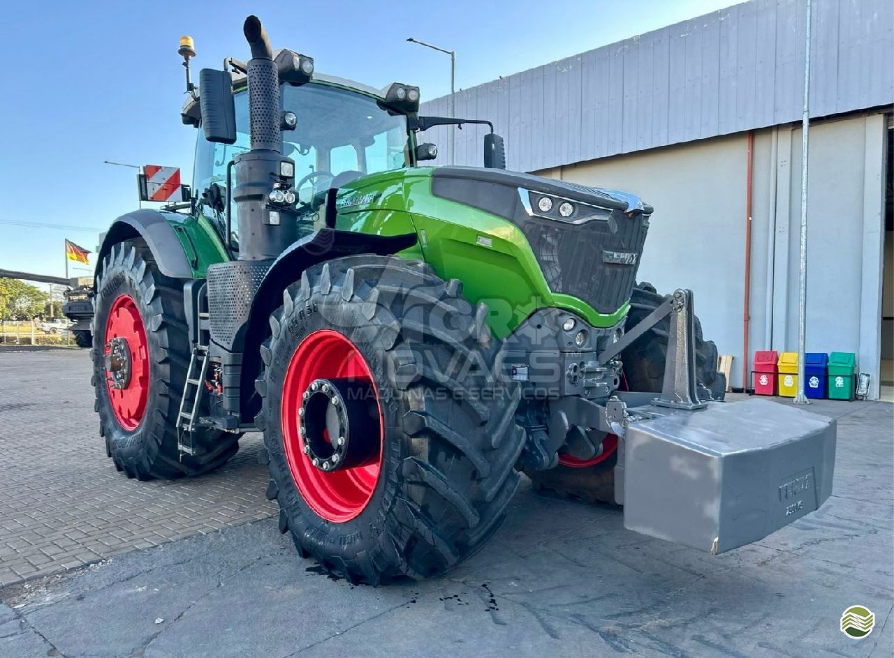 TRATOR FENDT 1046 Vario Tração 4x4 Agro Novaes Máquinas Agrícolas FERNANDOPOLIS SÃO PAULO SP